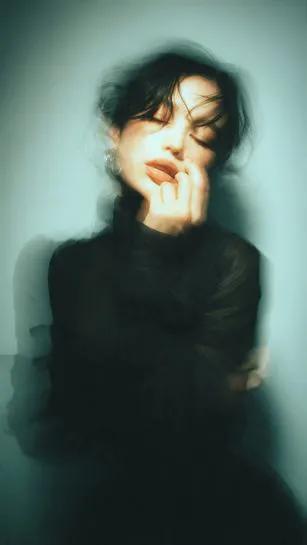 Dreamy Cinematic Portrait with Vintage 90s Film Aesthetic