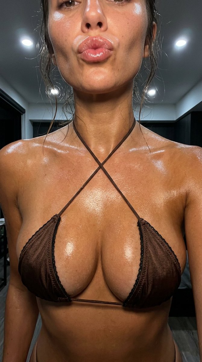 Dynamic Breast Movement with Cinematic Oiled Skin Focus